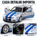 Miniatura Nissan Skyline GT-R R34 (Brian) — Velozes e Furiosos — 1:24 — Luz e Som — BrincAuto